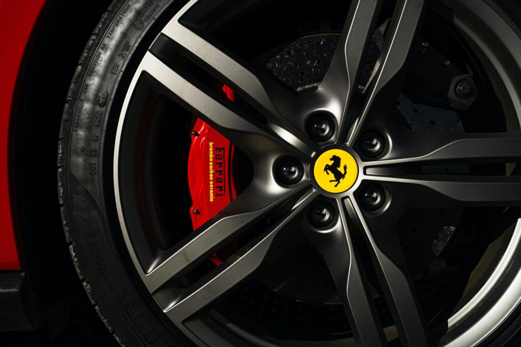 close up photo of ferrari rim